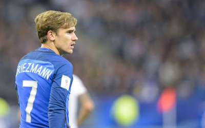 8博精华-伊拉克队队长袖标承载的重量